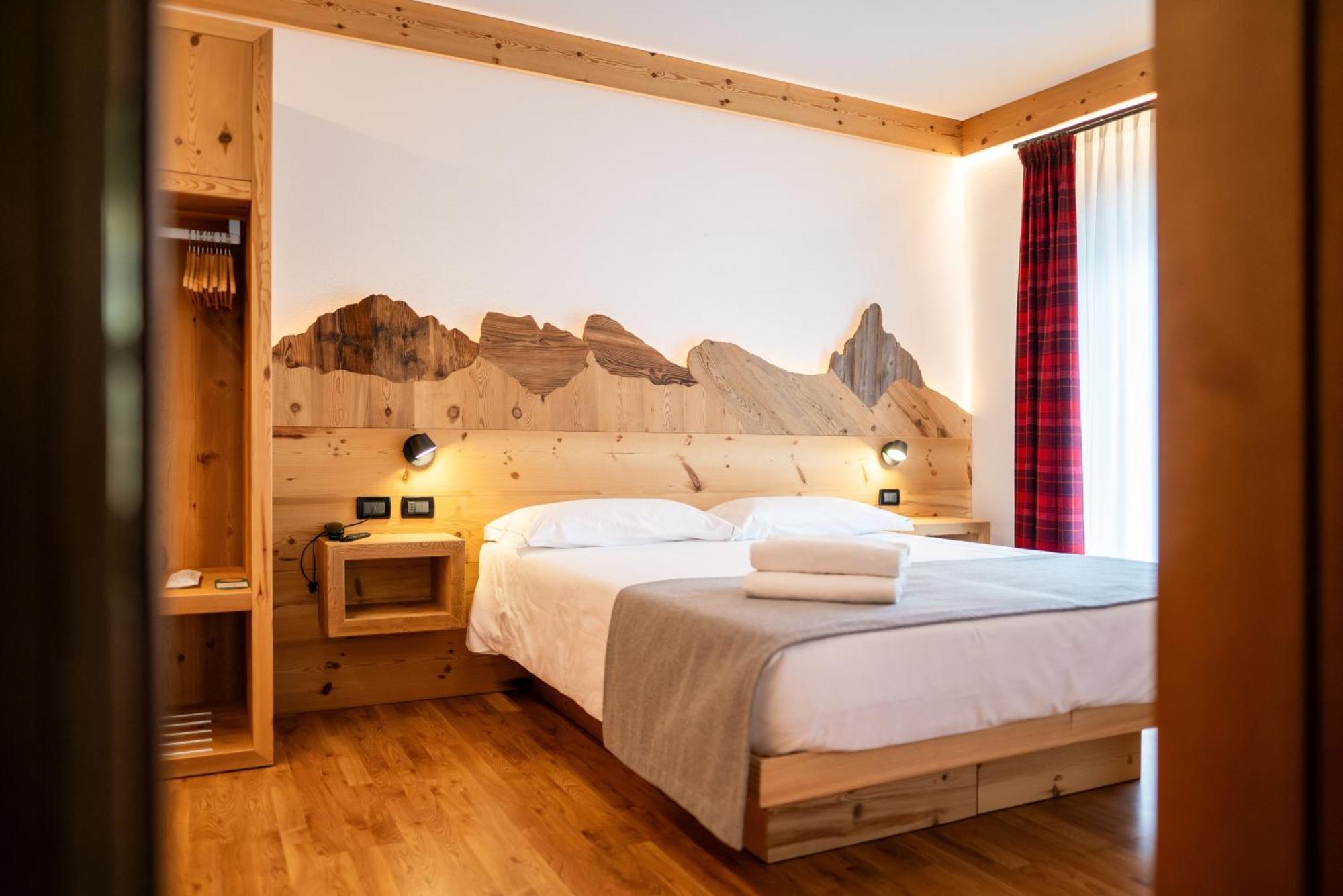 Hotel Des Alpes Кортина-д'Ампеццо Экстерьер фото